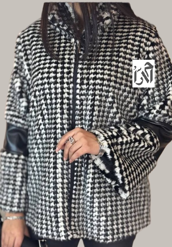 کت خز زنانه سفید و مشکی با چرم مشکی