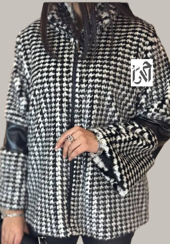 کت خز زنانه سفید و مشکی با چرم مشکی